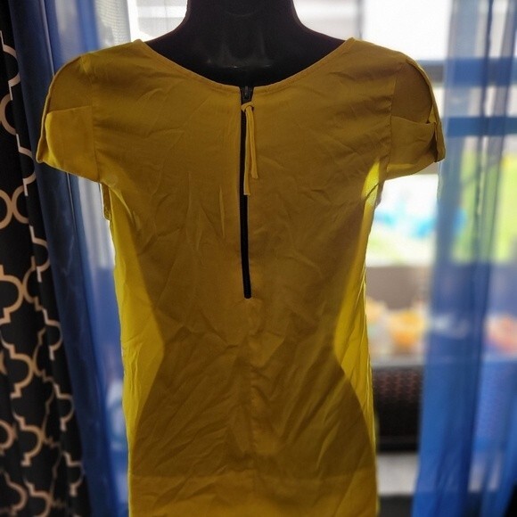 Zara Basic Lime Green Blouse Size Extra Small - Picture 3 of 4